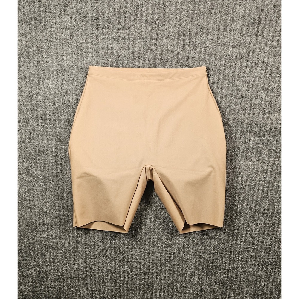SKIMS Body Butt Enhancing Mid-Thigh Short Clay size Medium BO-SHO-5939W